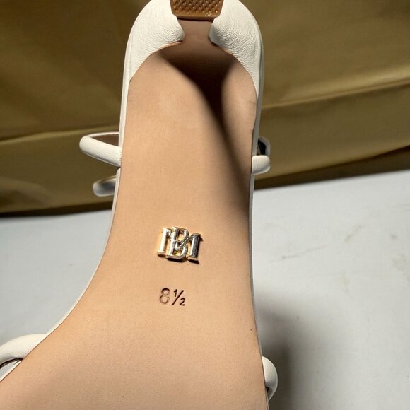 Badgley Mischka Women's Sandals White Size 8.5 NEW - Picture 3 of 8